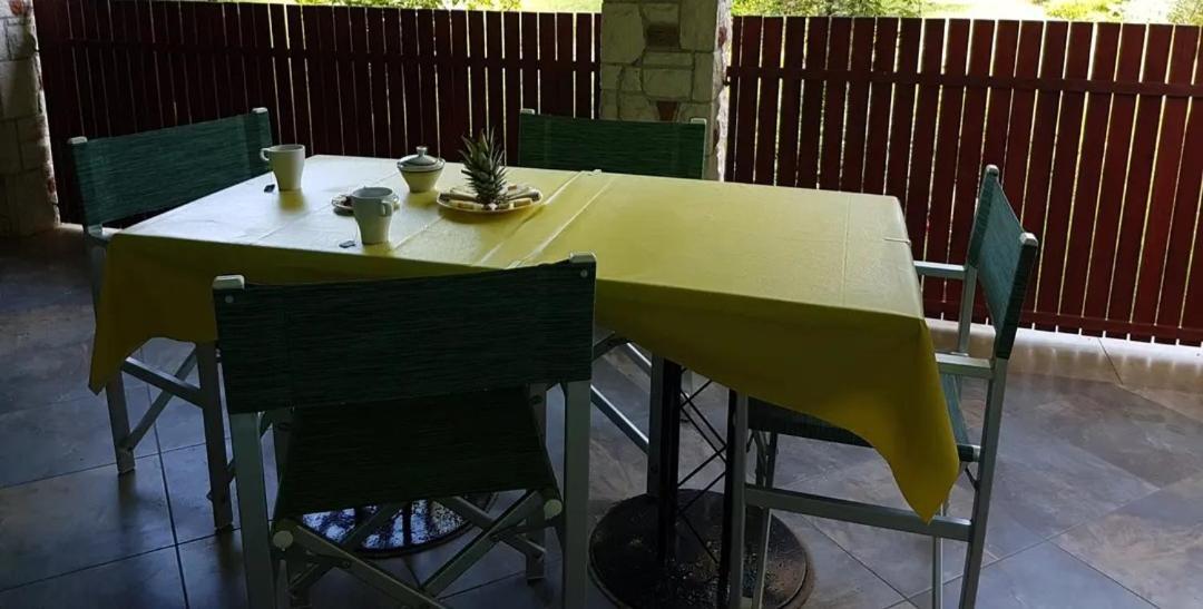 Apartman 2 Lägenhet Ližnjan Exteriör bild